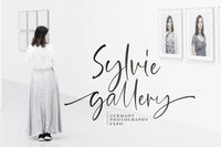 Goldbrick - Modern Stylish Script