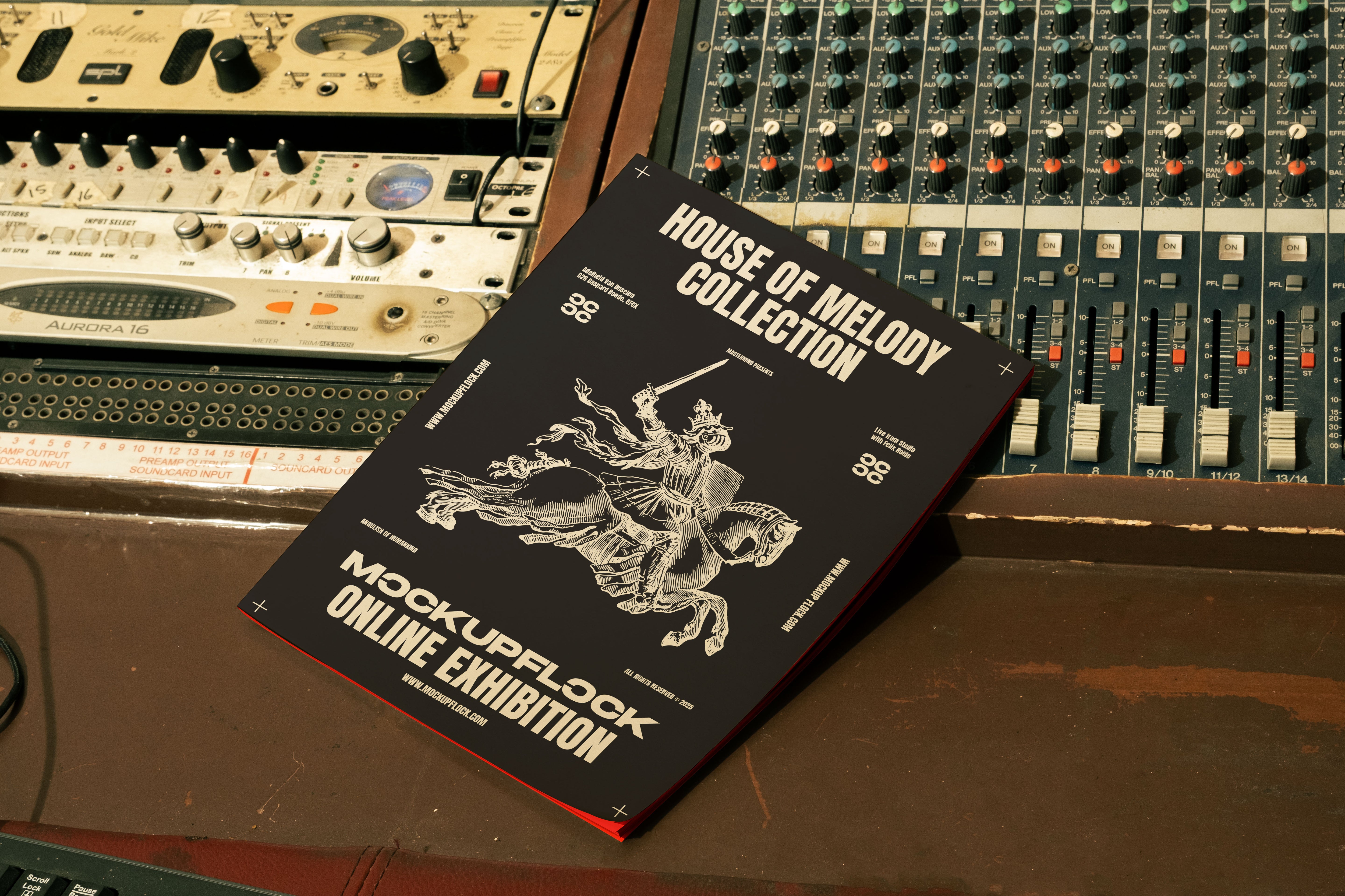 HOM Magazine 01 Mockup - Mockup Flock 1.jpg