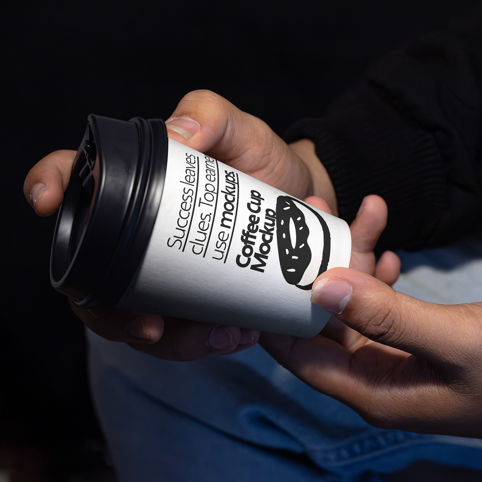 Paper Cup Mockup - Simetrica Labs 1.png