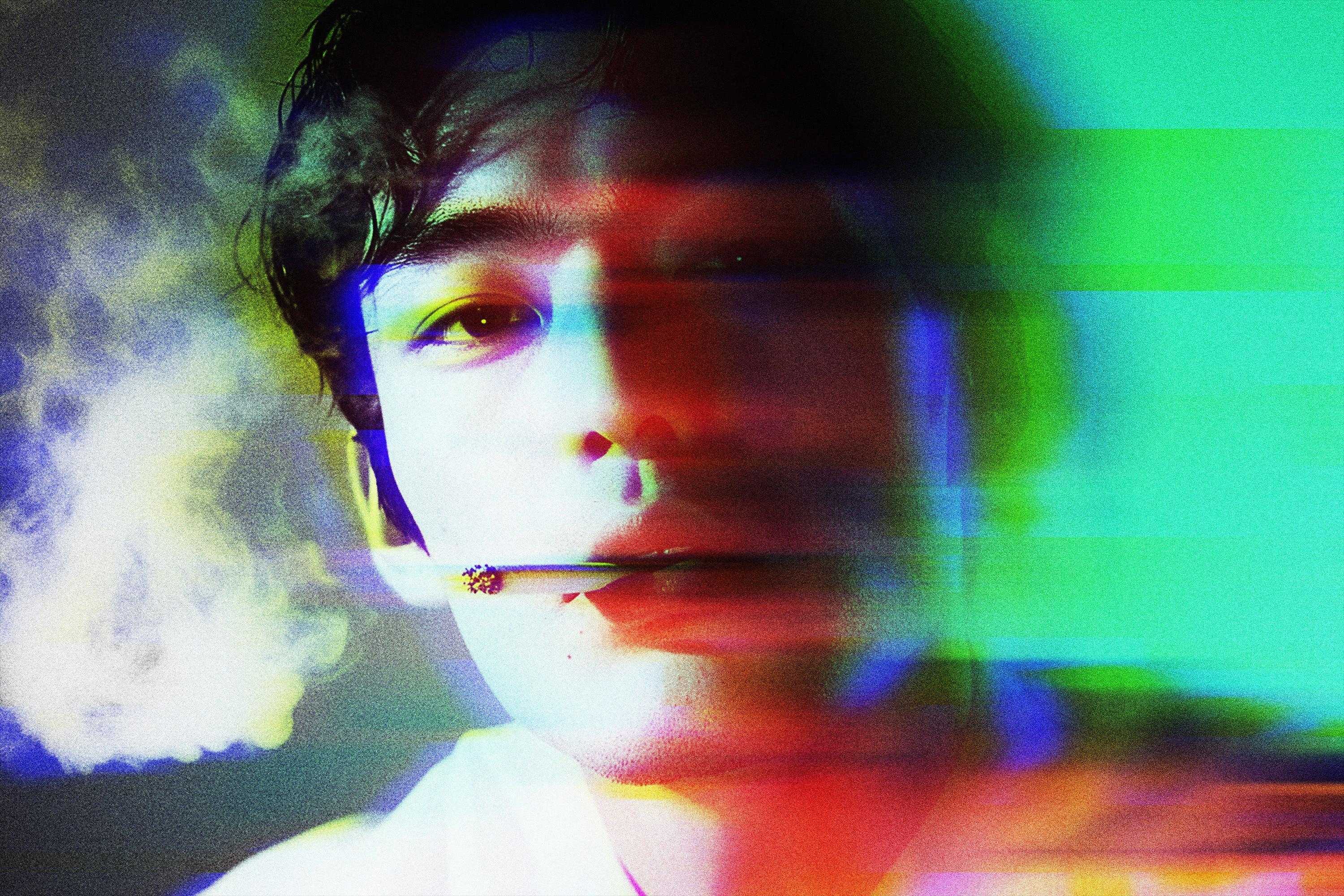 Blurred Glitch Photo Effect