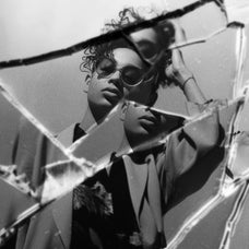 Broken Mirror Photo Effects