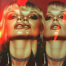 Distorted Mirror Photo Effect