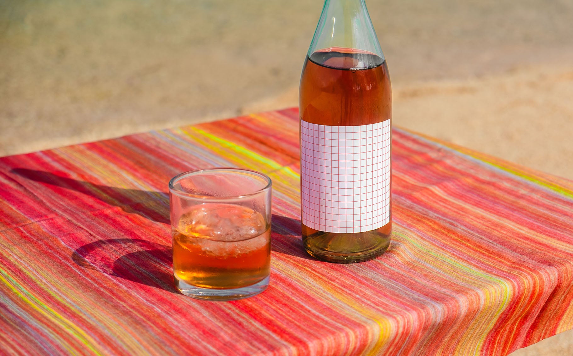 glass-bottle-mockup-morrobati-4.jpg