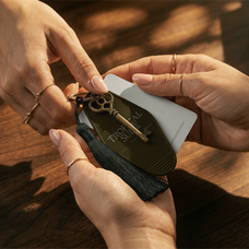 hotel-keycard-mockup-tropical-suite-tbw-mockup-collection-taboja-brand-works-1.png