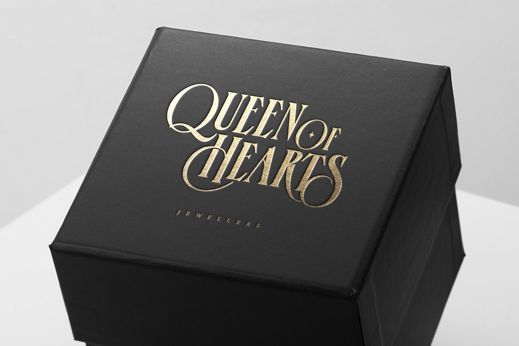 httpscreativemarket.comSamParrett6635711-Fallen-Angels-Serif-Font - Set Sail Studios 1.jpg