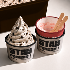 ice-cream-paper-cup-mockup-mockativ-4.png