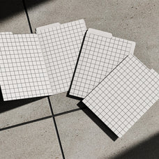 paper-folder-mockup-morrobati-2.jpg
