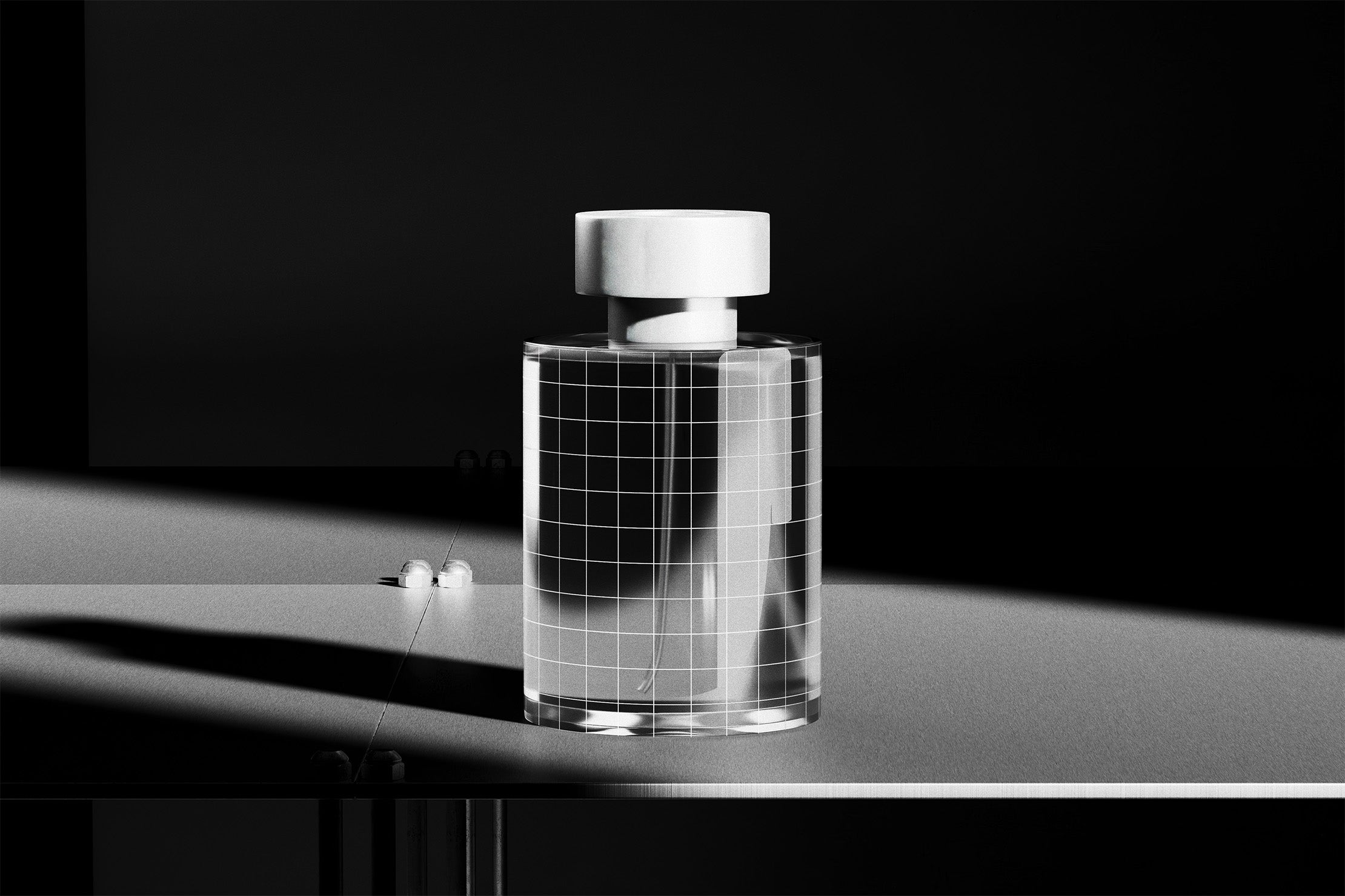 perfume-glass-bottle-mockup-morrobati-2.jpg