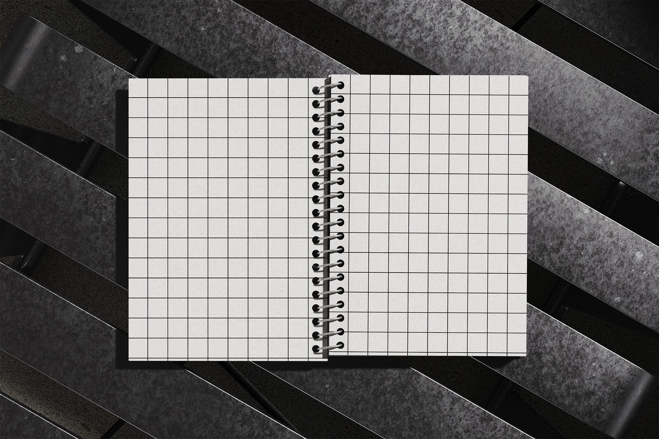 ring-notebook-mockup-morrobati-4.jpg