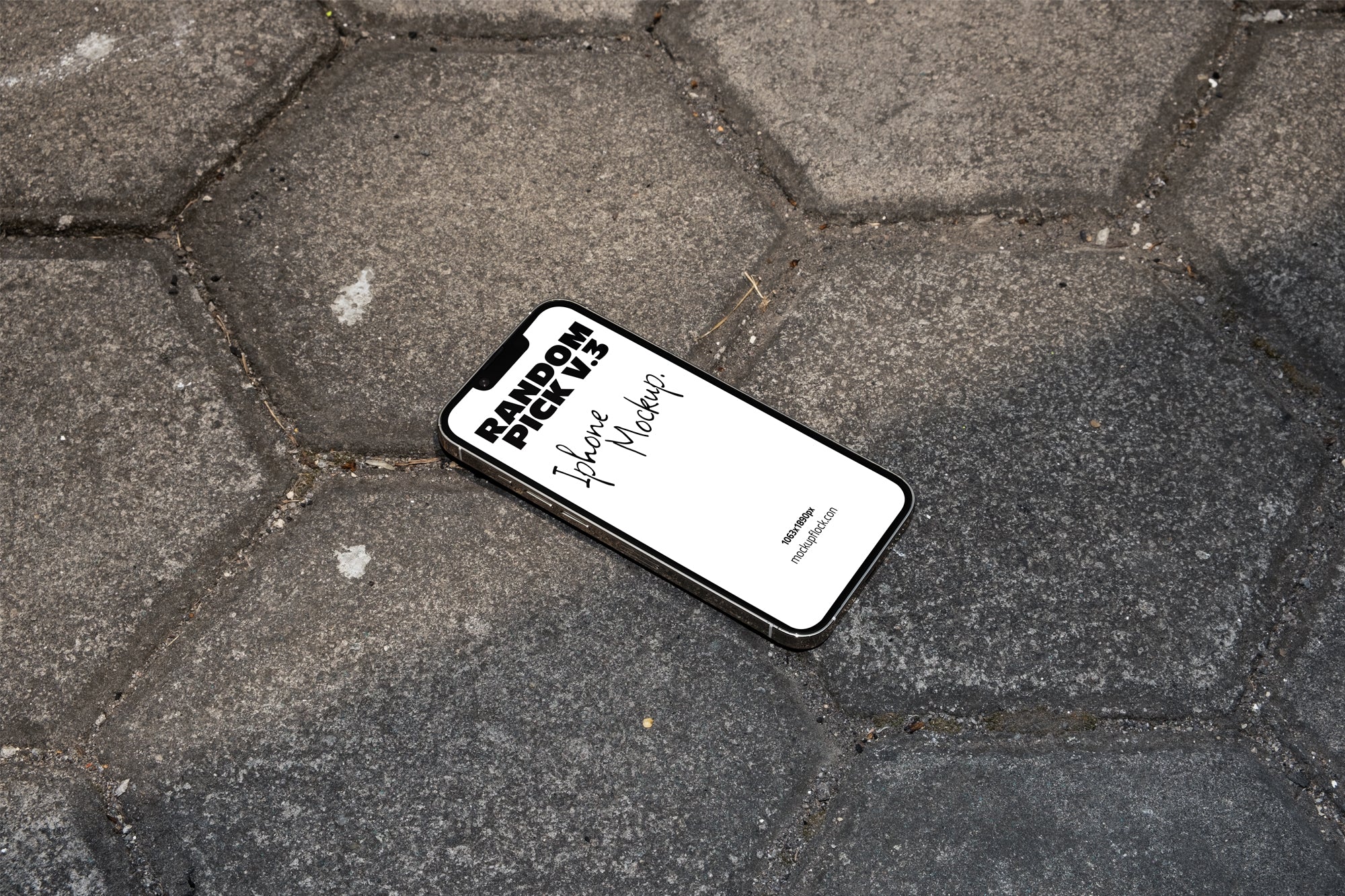 rp-v3-iphone-01-mockup-mockup-flock-2.jpg