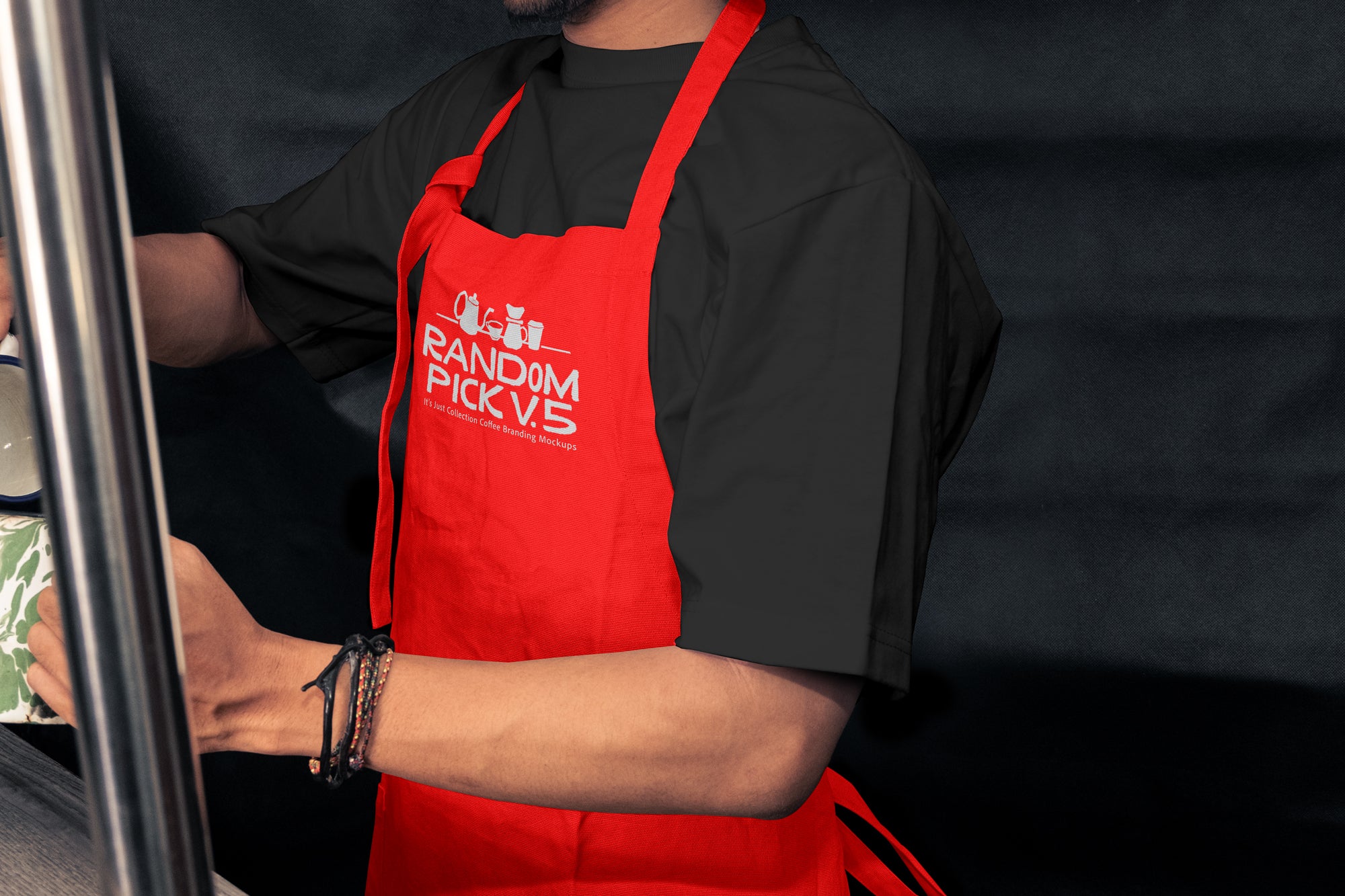 rpv5-apron-02-mockup-mockup-flock-3.jpg