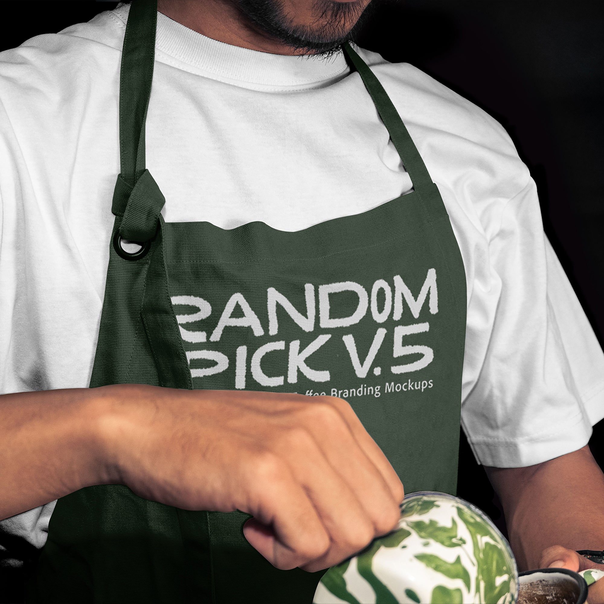 rpv5-apron-04-mockup-mockup-flock-1.jpg