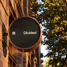 sign-mockup-dv-sb006-unknown-creator-2.jpg